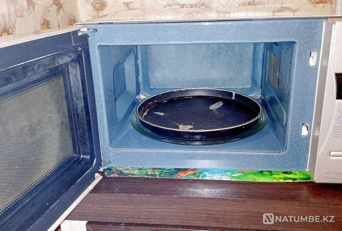 Sell microwave oven - grill SAMSUNG for spare parts. Almaty - photo 2