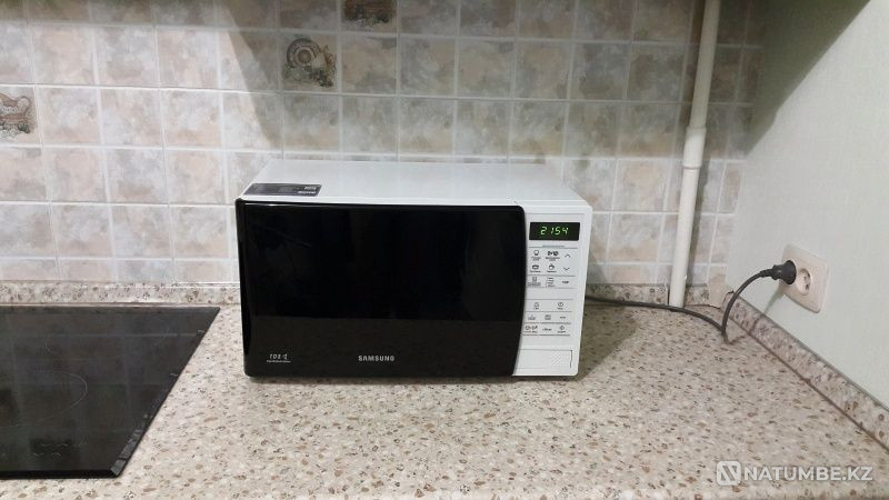 Selling used microwave Almaty - photo 1