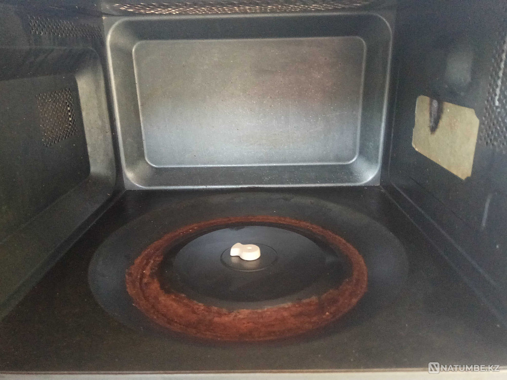 Микловолновая печь на запчасти продам. Алматы - изображение 2