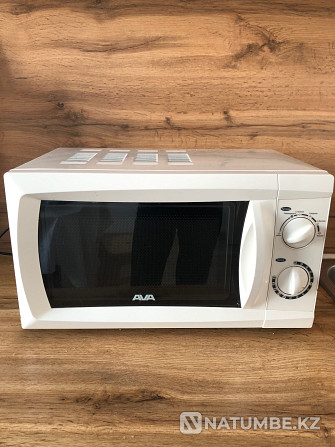 Microwave in good condition; works great Almaty - photo 1