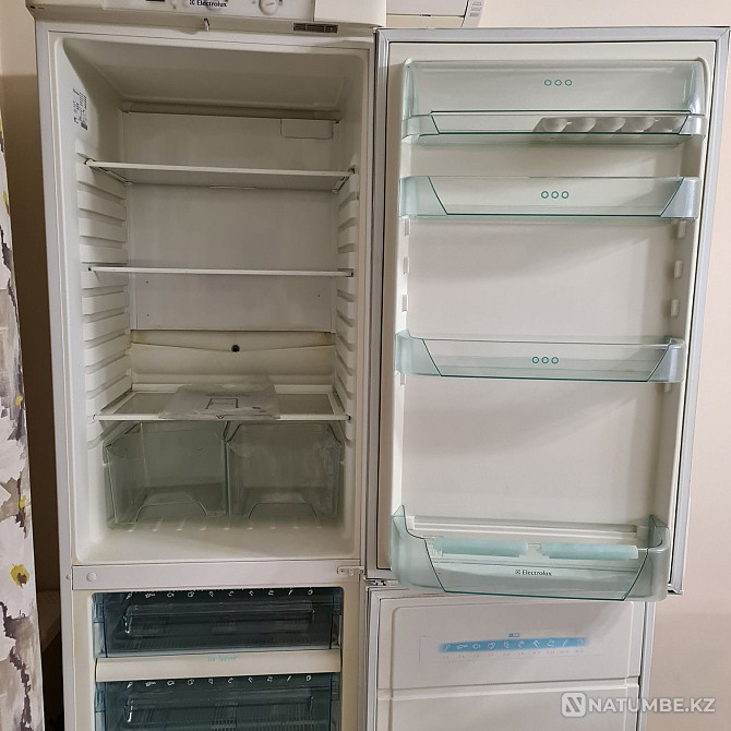 Electrolux тоңазытқышы  Алматы - изображение 2