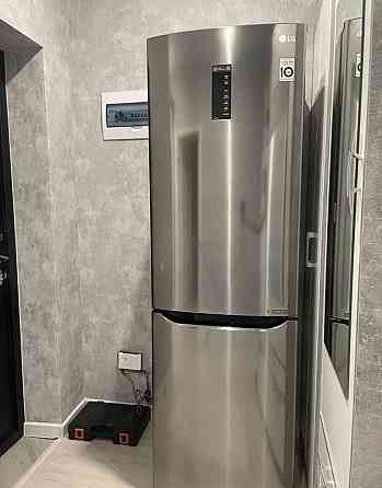 Состояние очень идеальное холодильнико LG No Frost срочно Almaty