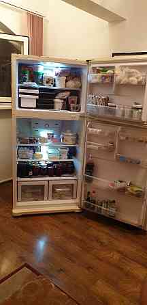 Срочна продам Холодильник Samsung Almaty