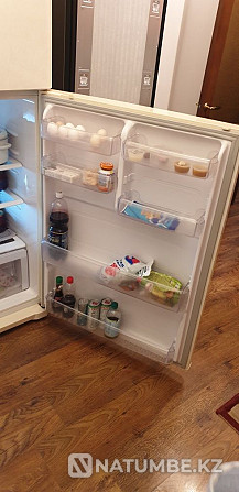 Срочна продам Холодильник Samsung Алматы - изображение 4