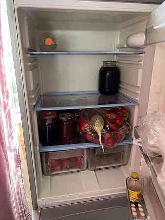 Холодильник б/у Almaty