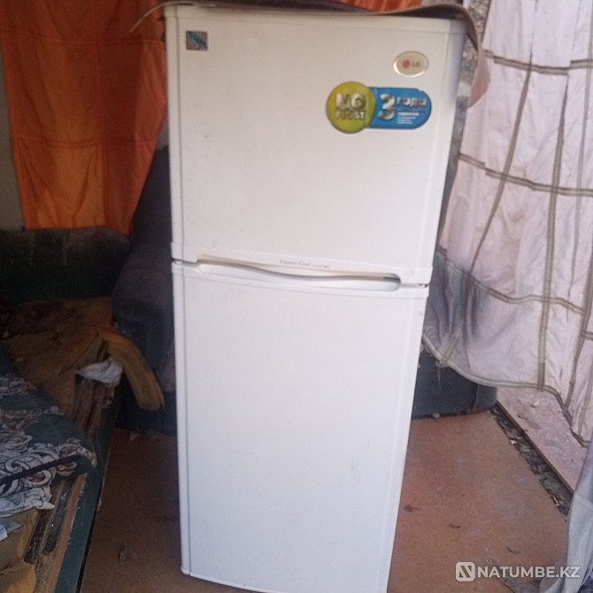 Selling a refrigerator; does not work; and I’ll give you a working TV as a gift) Almaty - photo 1