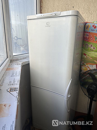 Selling refrigerator Indesit Almaty - photo 1