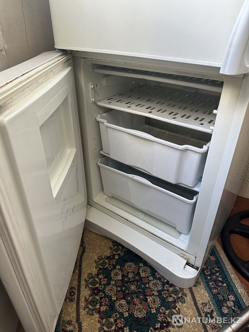 Продам холодильник Indesit Алматы - изображение 3