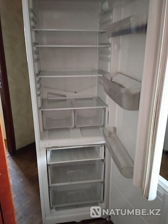 Продам холодильник Indesit Алматы - изображение 1