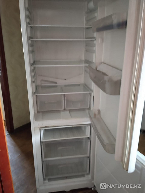 Продам холодильник Indesit Алматы - изображение 1