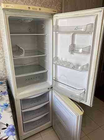Холодильник Samsung б/у Almaty