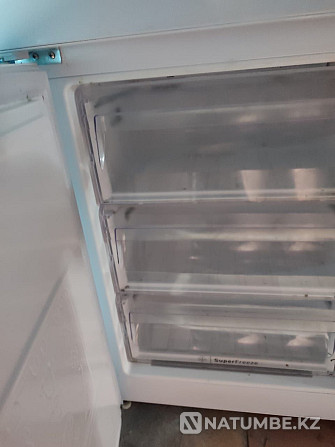Selling refrigerator Indesit Almaty - photo 1