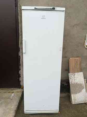 Холодильник б/у Indesit Almaty