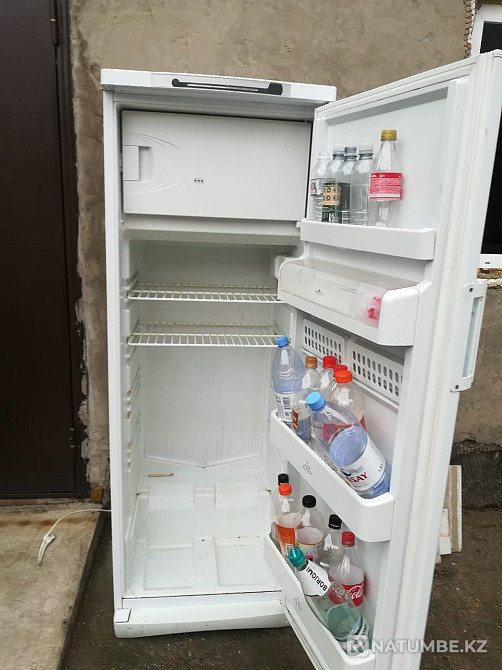 Холодильник б/у Indesit Алматы - изображение 4
