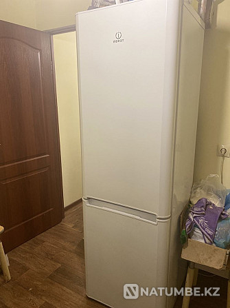 Selling refrigerator indezit; fully operational Almaty - photo 1
