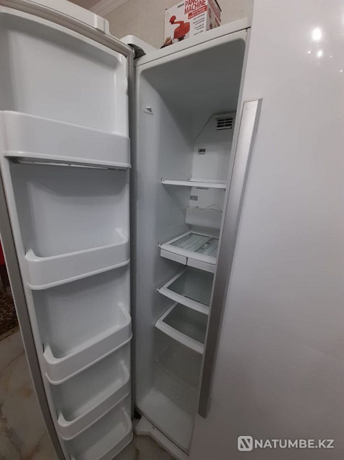 Selling LG refrigerator Almaty - photo 4
