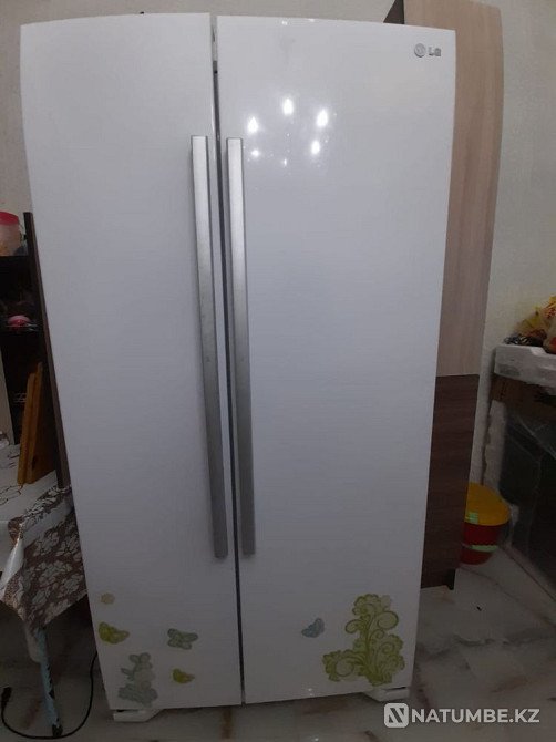 Selling LG refrigerator Almaty - photo 3