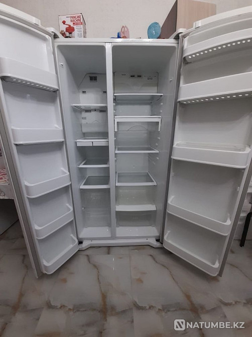 Selling LG refrigerator Almaty - photo 1