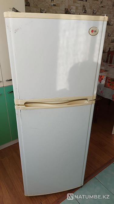 Продам Холодильник б/у Алматы - изображение 1