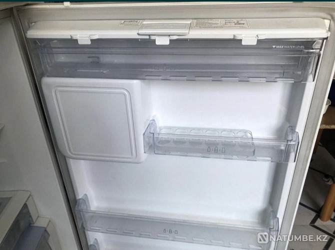 Large LG refrigerator for sale Almaty - photo 4