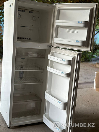 Selling refrigerator Almaty - photo 2
