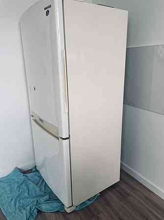 Холодильник Samsung Almaty