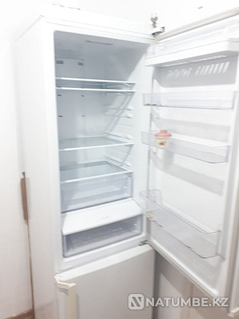 Samsung brand refrigerator for sale. in perfect condition Almaty - photo 3