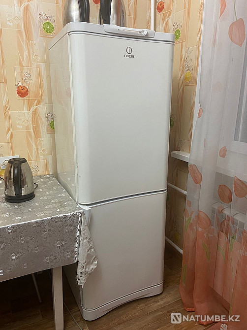 Холодильник indesit не новый Алматы - изображение 1