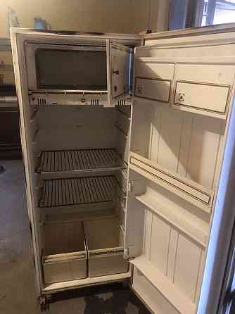 Продается холодильник Бирюса Almaty
