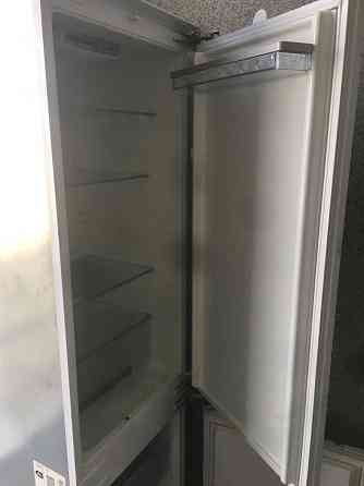 продам встроенный холодильник B0SСH б/у Almaty