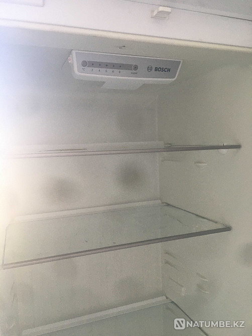 I will sell a used built-in refrigerator B0SСH Almaty - photo 3