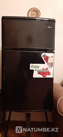 Холодильник двухкамерный Midea Алматы - изображение 2
