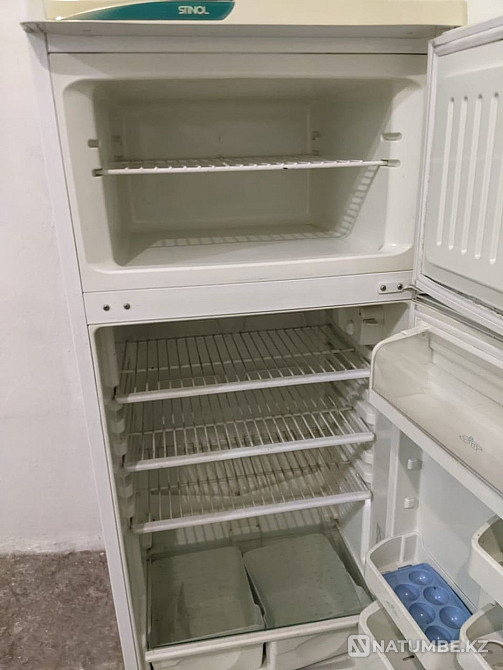 Stinol жұмыс істейтін тоңазытқыш сатылады  Алматы - изображение 2