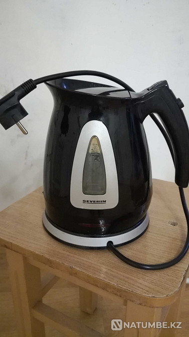 Симпатичный рабочи электрически чайник бу Алматы - изображение 1