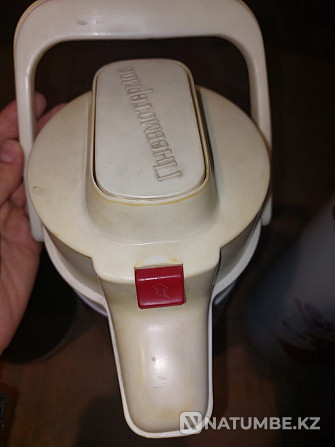 Selling 3 thermoses USSR Almaty - photo 4