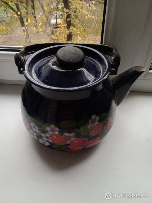 Чайник ; 2 .5 литра ;эмалированный . Алматы - изображение 1