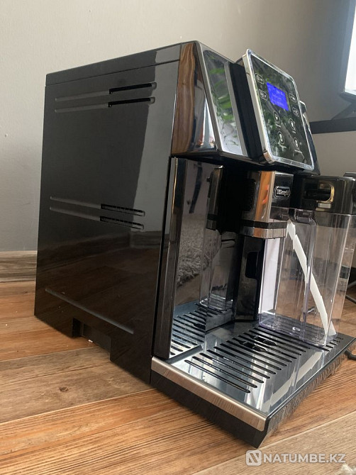 Кофемашина Delonghi ESAM 420.40 B Алматы - изображение 6