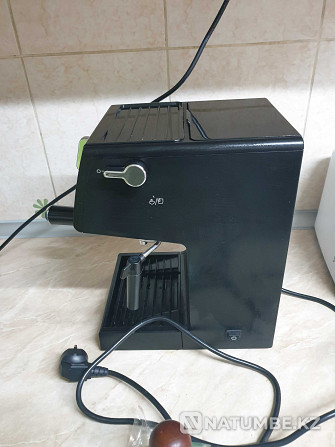 Кофеварка рожковая Delonghi ECP 31.21 Алматы - изображение 2