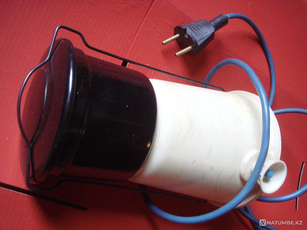 Coffee Mill USSR 1979 Ebonite Body Most Powerful Motor Almaty - photo 1