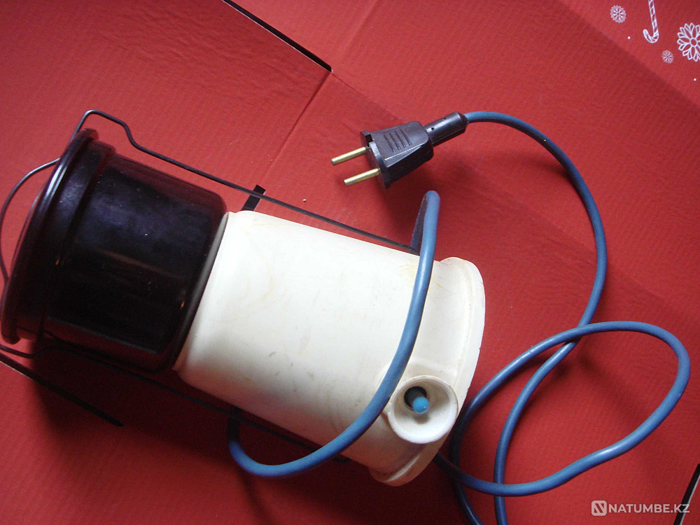 Coffee Mill USSR 1979 Ebonite Body Most Powerful Motor Almaty - photo 5