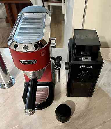 Кофемашина рожковая DeLonghi+Кофемолка Алматы