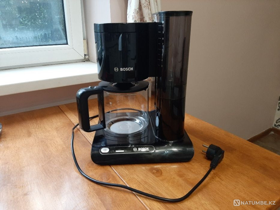 Продам капельную кофеварку Bosсh чёрную Алматы - изображение 1