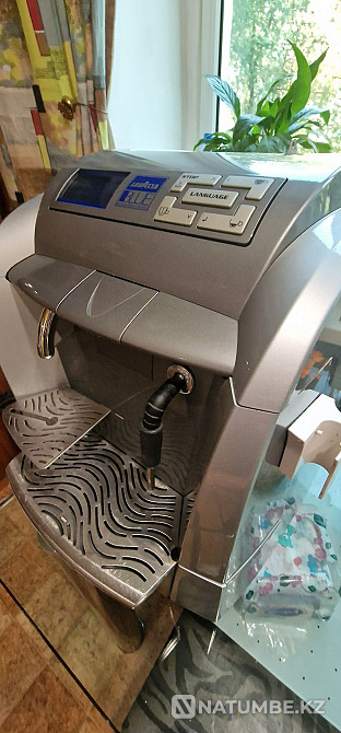 Lavazza coffee machine; exchange Almaty - photo 1