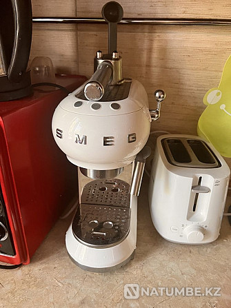 Smeg кофе машинасы  Алматы - изображение 2