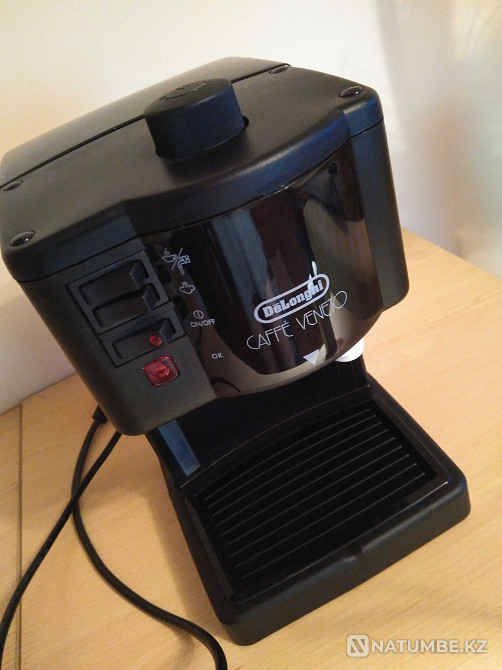Новая рожковая компактная кофеварка .Brend Delonghi Bar 12 F. Алматы - изображение 2