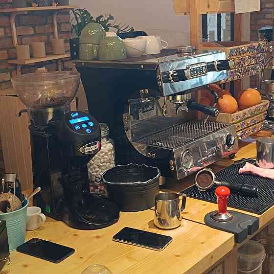 Кофемашина и кофемолка Almaty