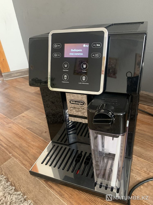 Кофемашина Delonghi ESAM 420.40 B Алматы - изображение 3