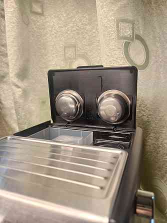 Рожковая кофеварка DeLonghi ECP33.21.BK Almaty