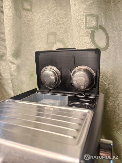 Рожковая кофеварка DeLonghi ECP33.21.BK Алматы - изображение 3