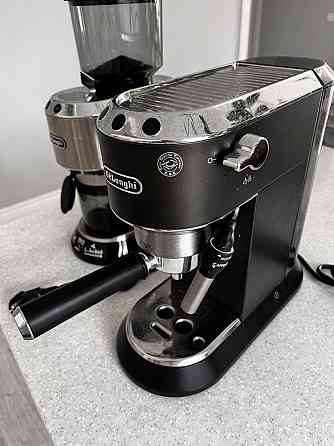 Кофеварка Delonghi Almaty